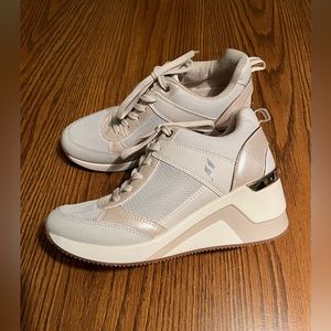 Skechers Women's Street Million-High N Fly Wedge Sneaker